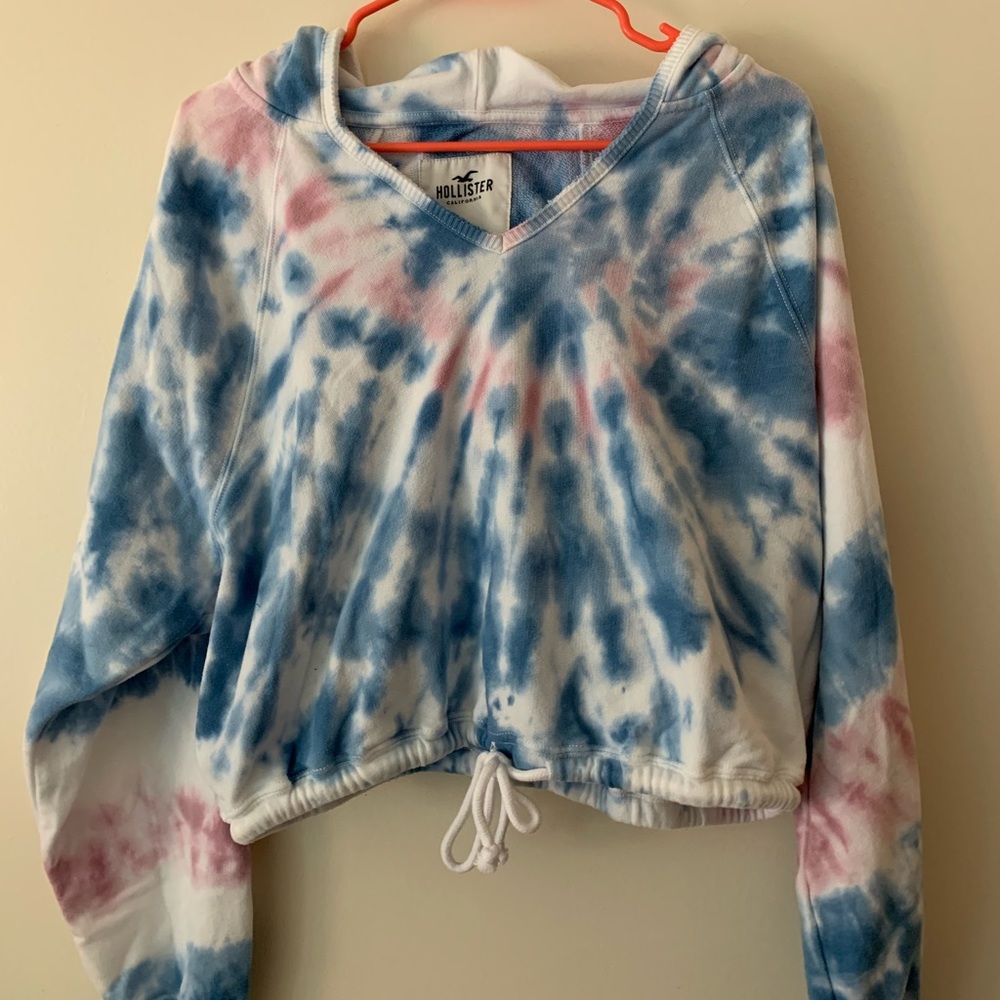 Women’s Cropped Tie Dye Hollister Hoodie (Large)